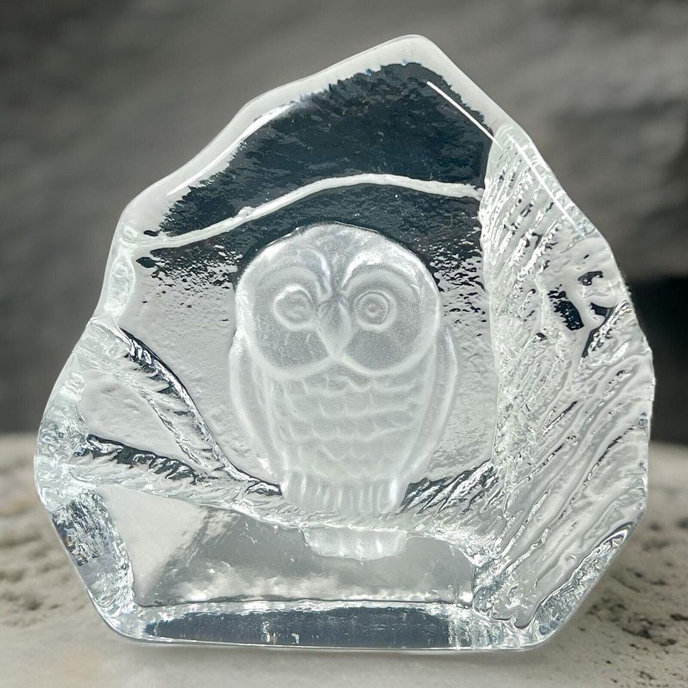 Vintage Clear Crystal Glass Etched‎ Owl Iceberg Shaped Paperweight 4"